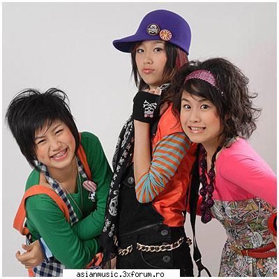 ffk ( ) este un trio feminin de pop thailandez format in 2007. 

  in 2007, ffk au lansat single-ul